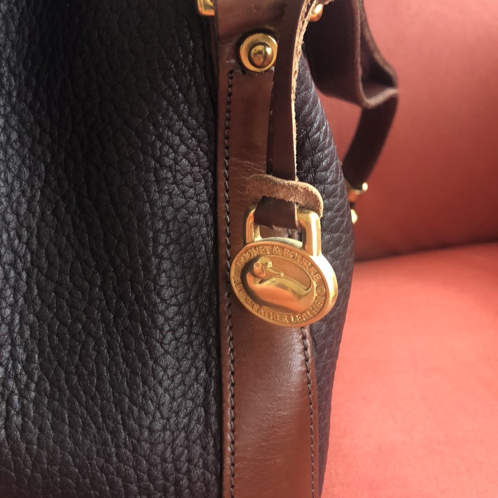 Vintage Dooney & Bourke drawstring bucket bag - Picture 7 of 10